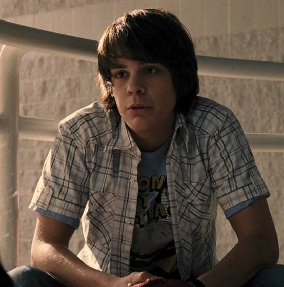 Johnny Simmons aubrey plaza