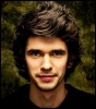 christian camargo ve ben whishaw benzerliği / #215390