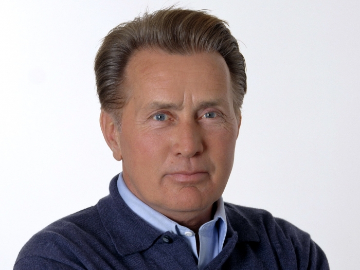 http://galeri3.uludagsozluk.com/196/martin-sheen_233097_m.jpg